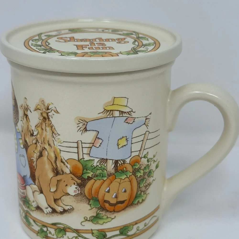 1990 Country Kids Watkins Collector Mug Sharing is Fun with coaster/lid #6184 K0